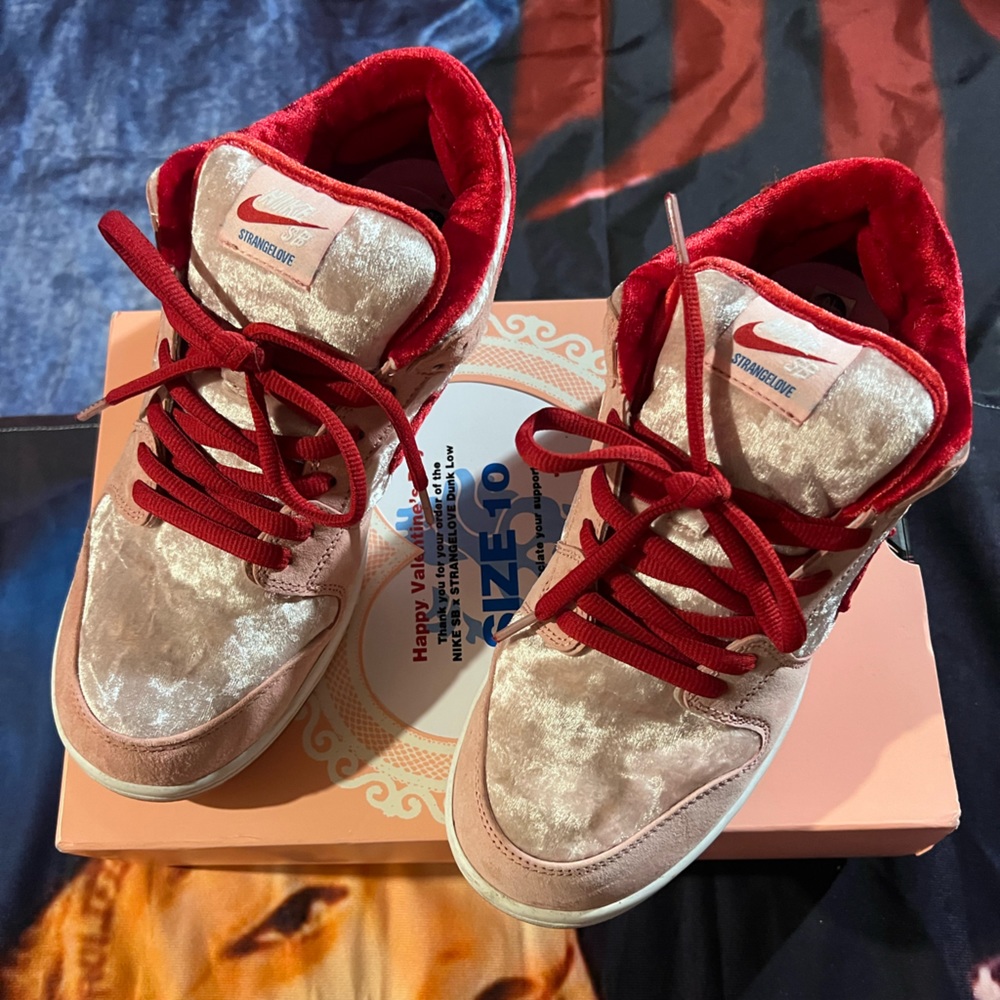 Nike SB Dunk Strangelove skateboards 10